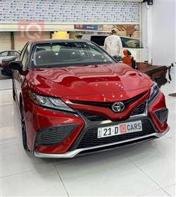 تۆیۆتا کامری